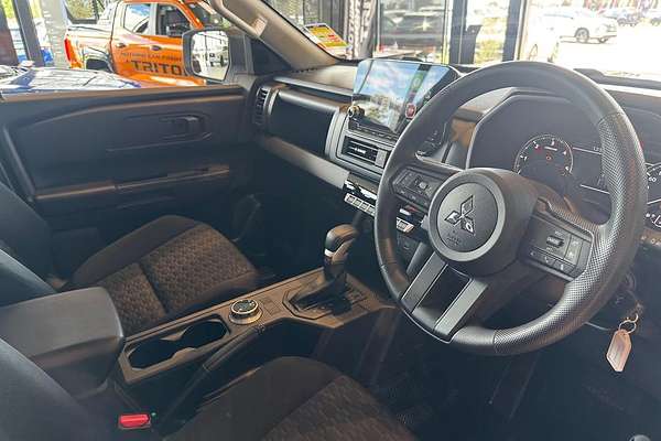 2024 Mitsubishi Triton GLX MV 4X4
