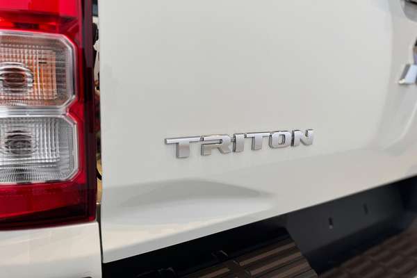 2024 Mitsubishi Triton GLX MV 4X4