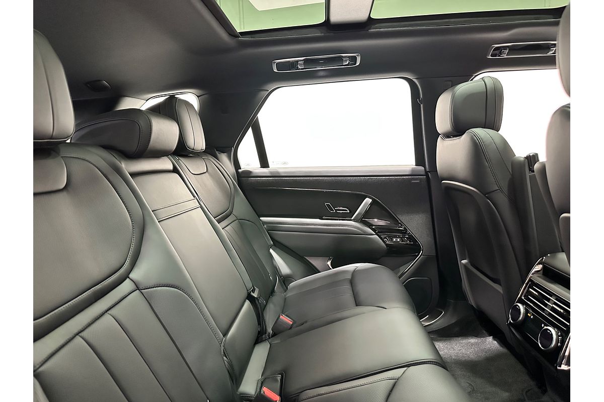 2025 Land Rover Range Rover Sport D300 Dynamic SE L461