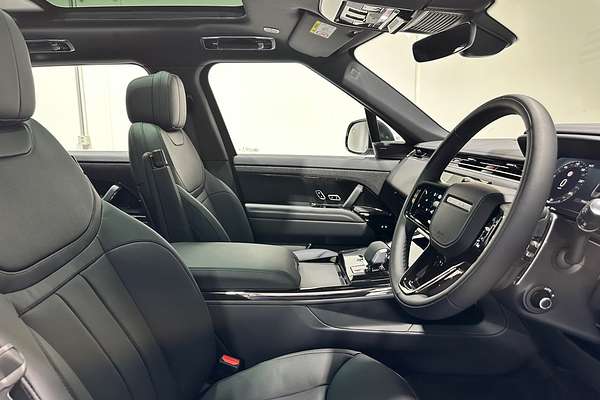 2025 Land Rover Range Rover Sport D300 Dynamic SE L461