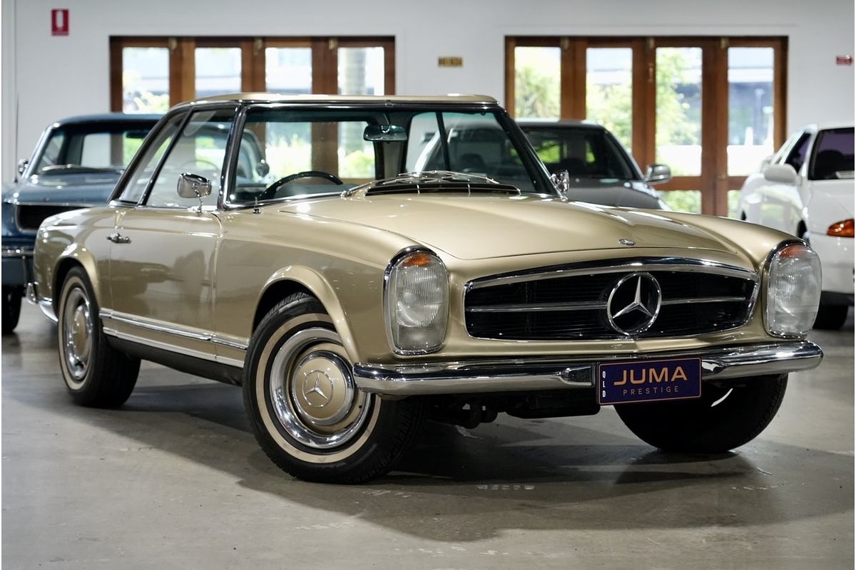 1967 Mercedes-Benz 230SL W113