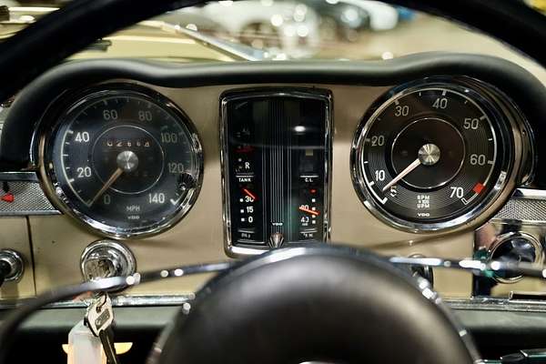 1967 Mercedes-Benz 230SL W113