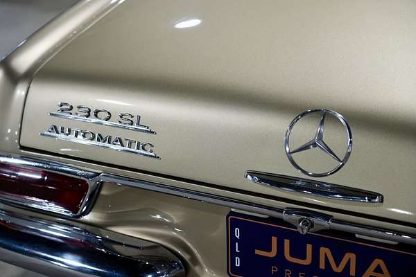1967 Mercedes-Benz 230SL W113