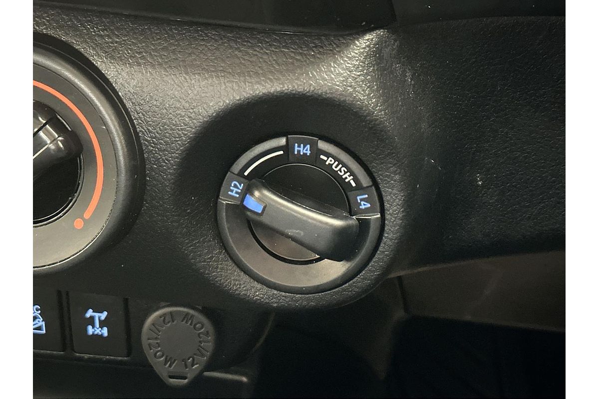 2019 Toyota Hilux SR GUN126R 4X4
