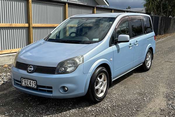 2005 Nissan LAFESTA