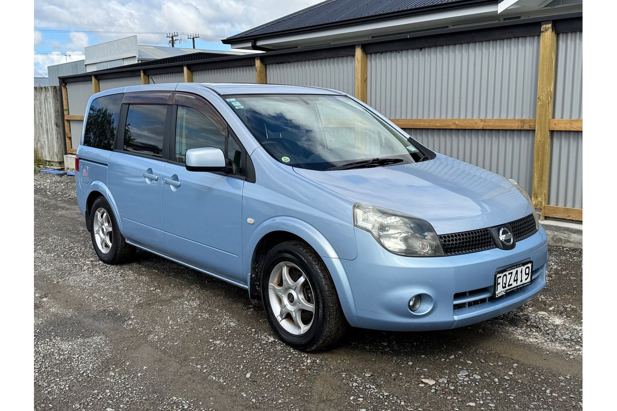 2005 Nissan LAFESTA
