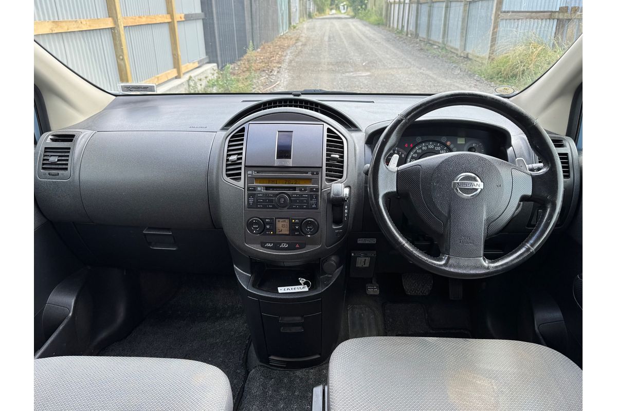 2005 Nissan LAFESTA
