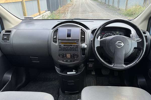 2005 Nissan LAFESTA