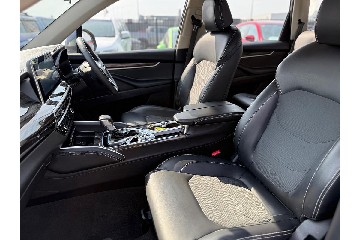 2022 LDV D90 Executive SV9A