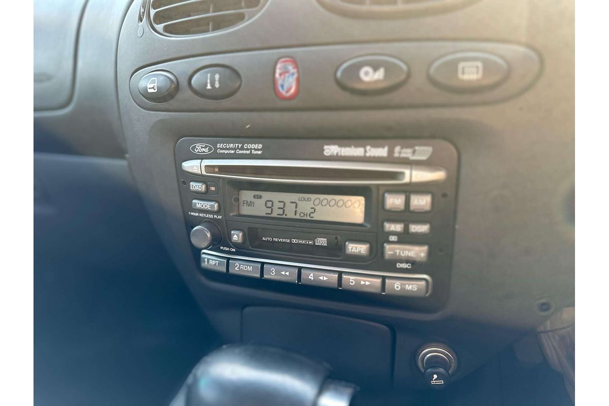 2000 Ford Fairlane Ghia AU