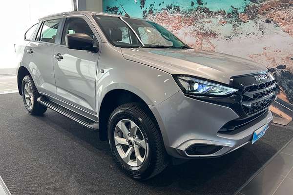 2024 Isuzu MU-X LS-M
