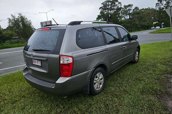 2011 Kia Grand Carnival Si VQ
