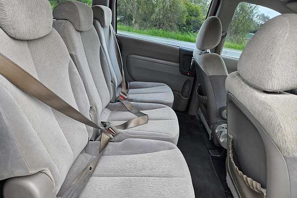 2011 Kia Grand Carnival Si VQ