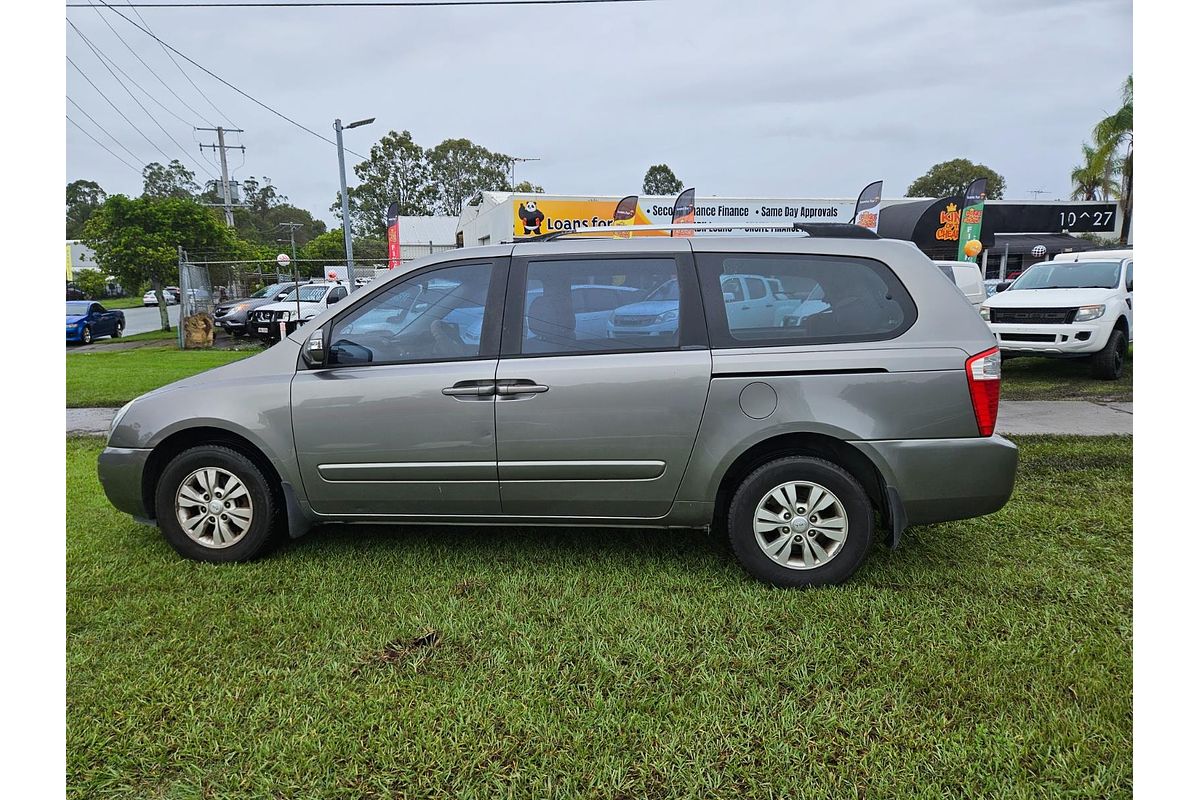 2011 Kia Grand Carnival Si VQ