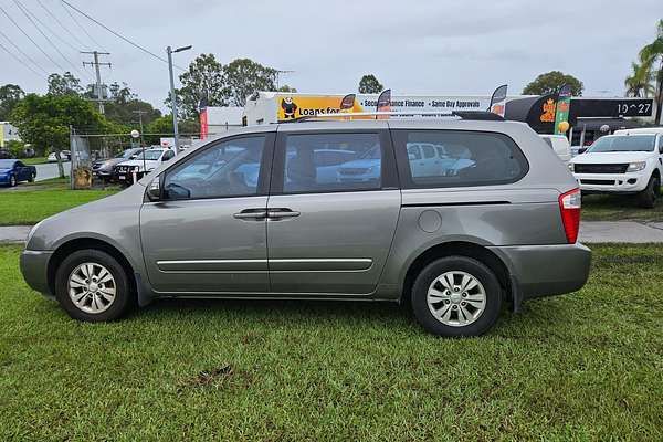 2011 Kia Grand Carnival Si VQ