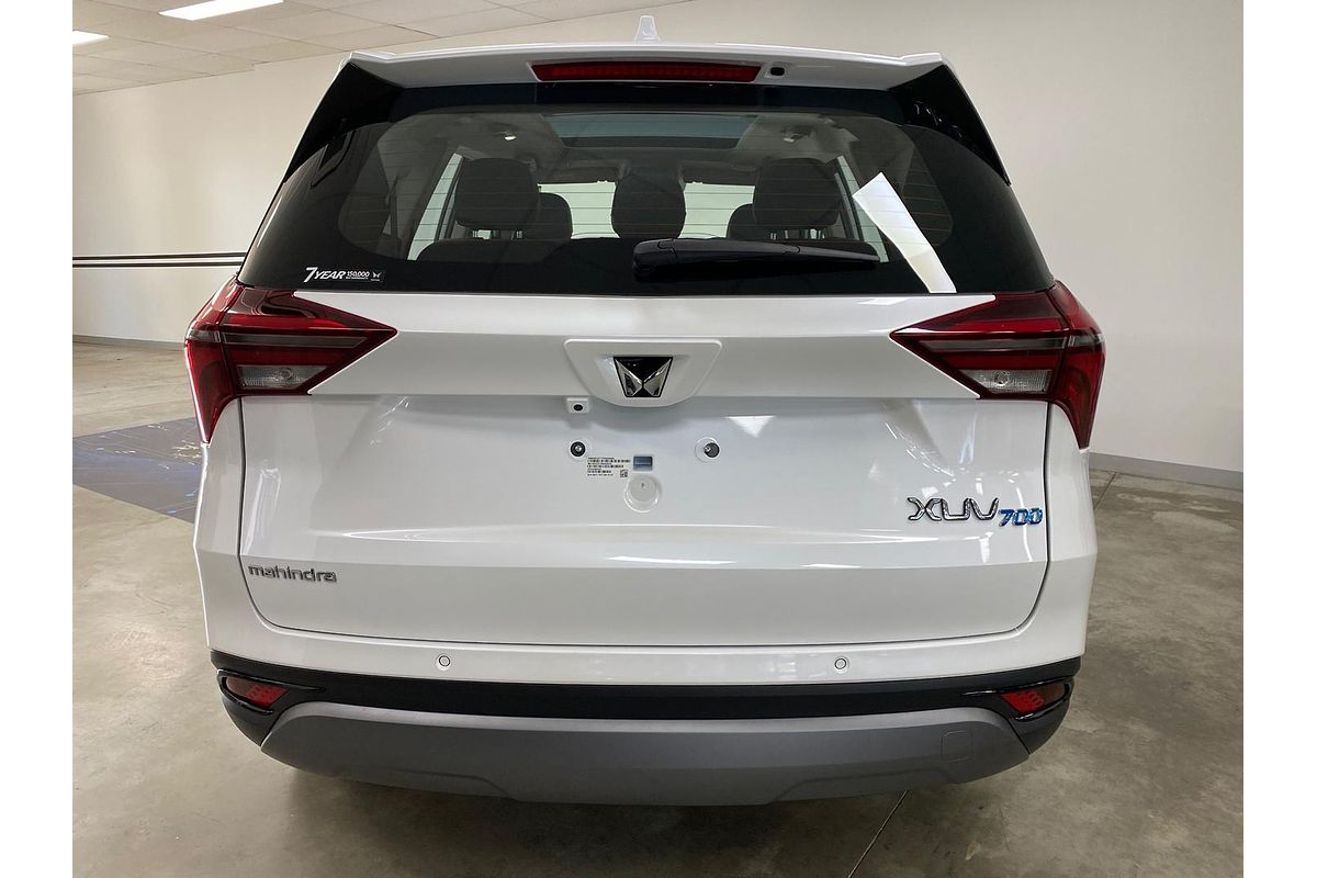 2025 Mahindra XUV700 AX7L
