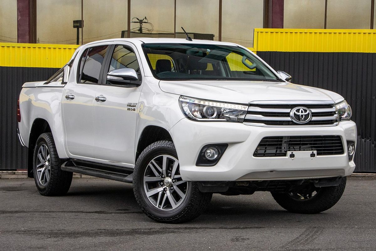 2017 Toyota Hilux SR5 GUN126R 4X4
