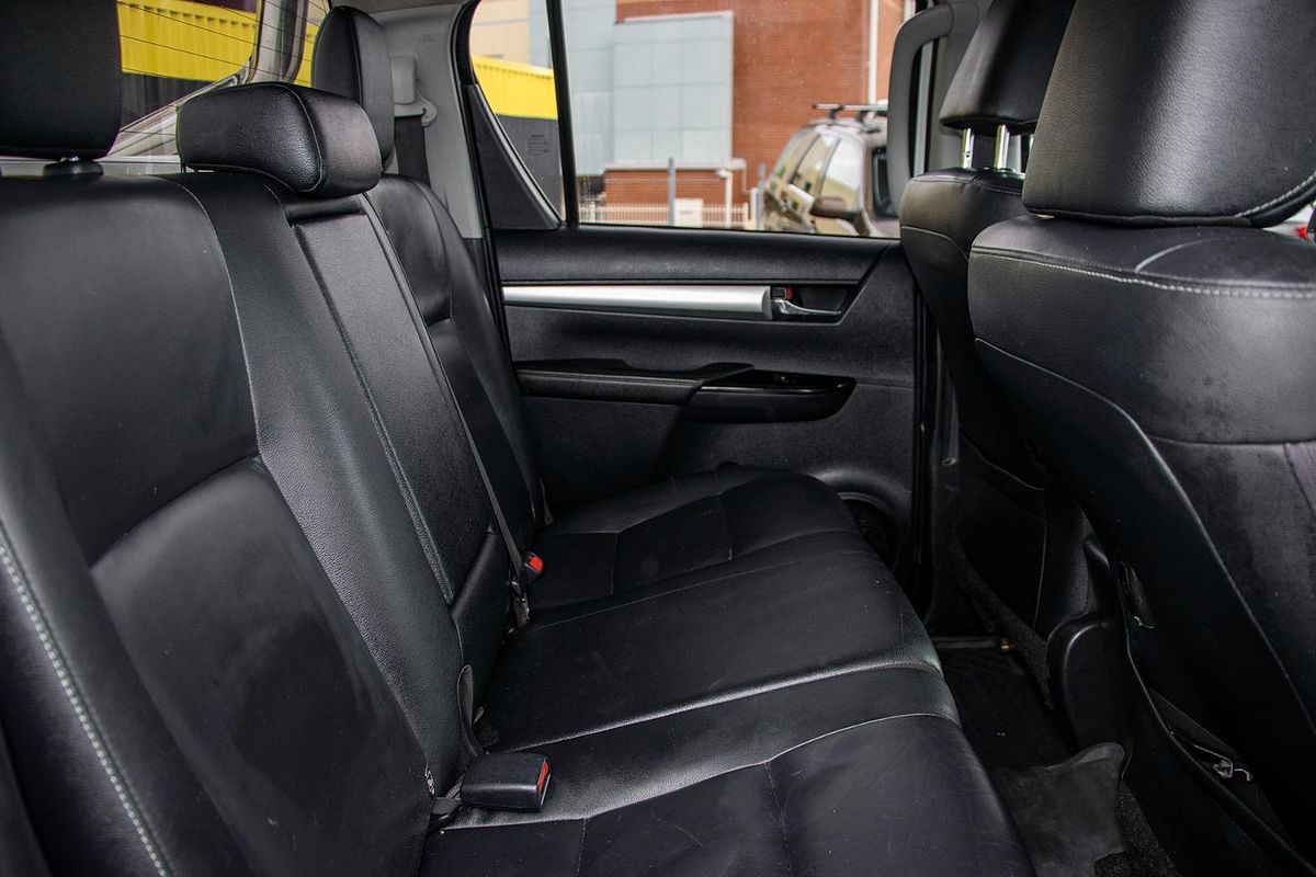 2017 Toyota Hilux SR5 GUN126R 4X4