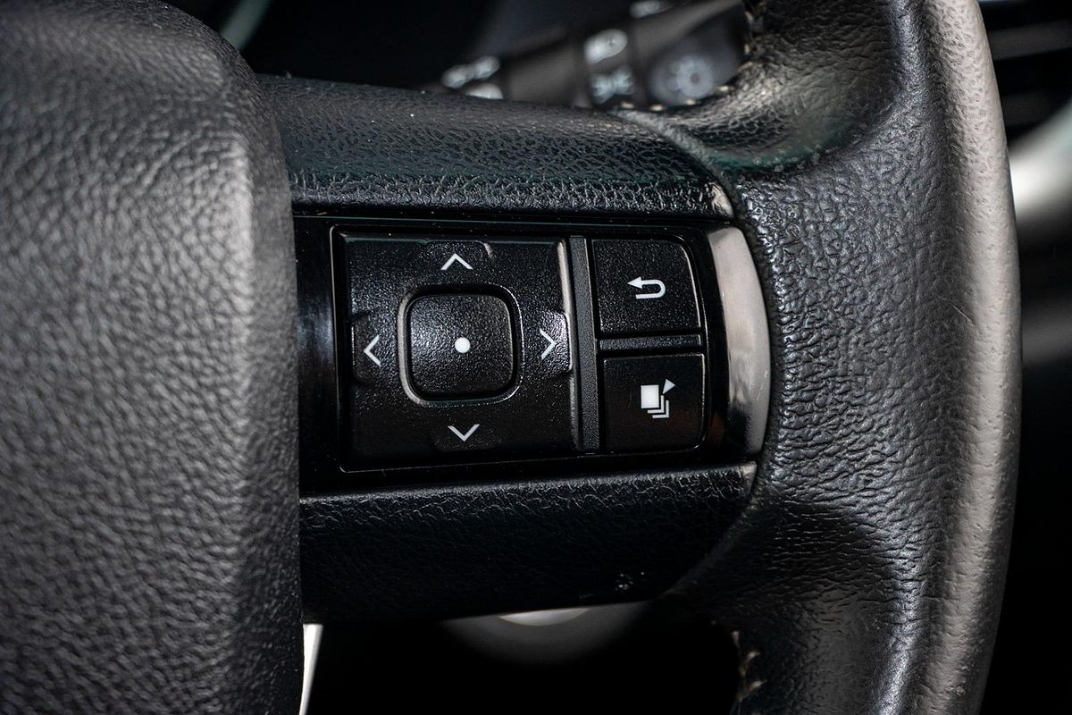 2017 Toyota Hilux SR5 GUN126R 4X4