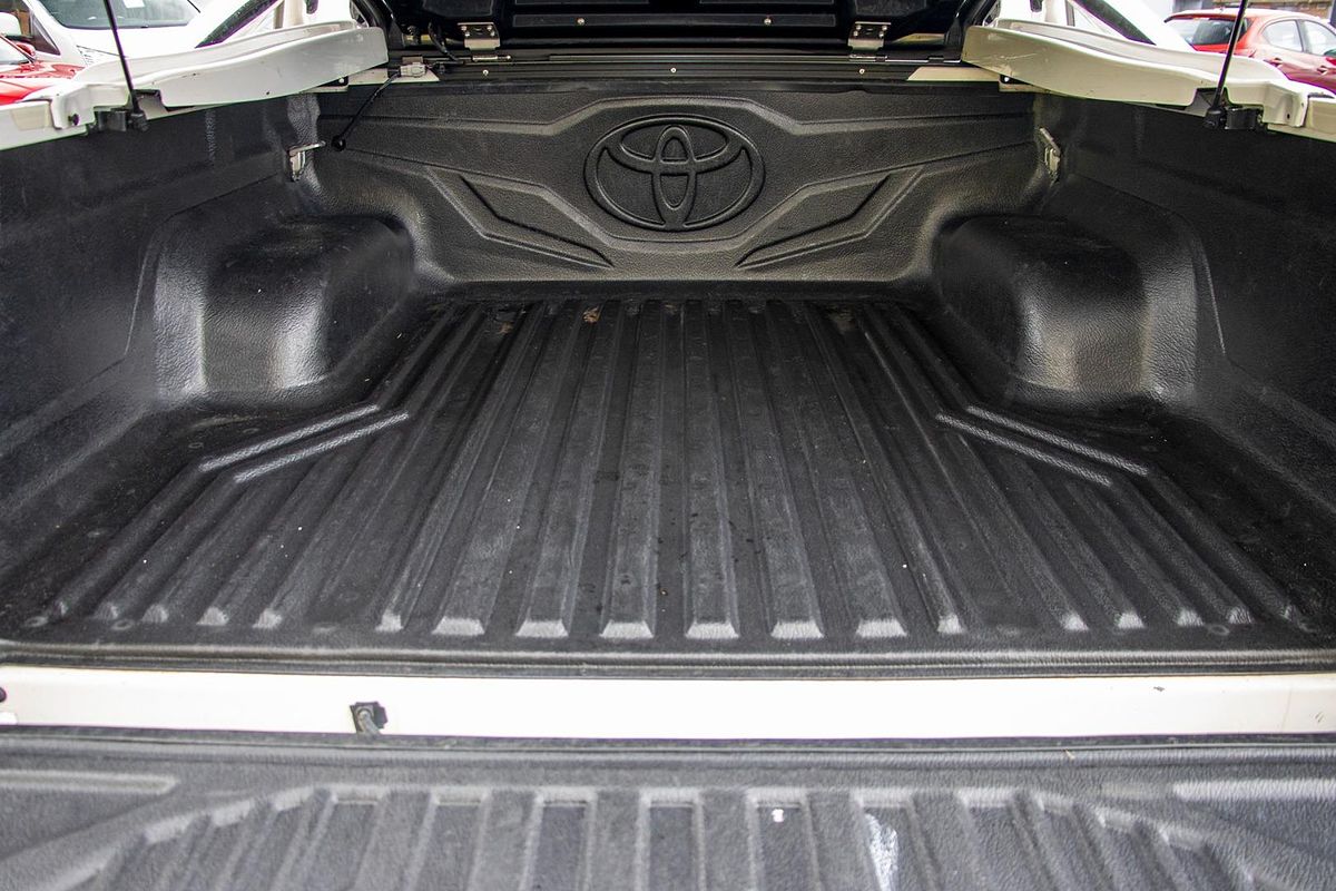 2017 Toyota Hilux SR5 GUN126R 4X4