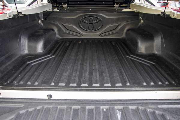 2017 Toyota Hilux SR5 GUN126R 4X4