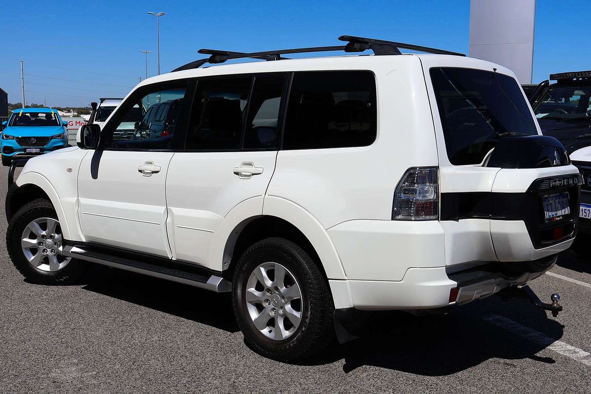 2016 Mitsubishi Pajero GLX NX