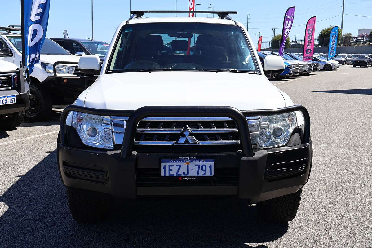 2016 Mitsubishi Pajero GLX NX