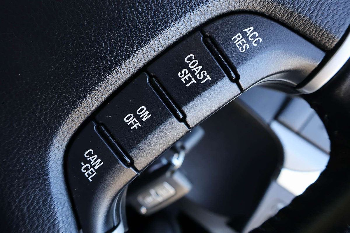2016 Mitsubishi Pajero GLX NX