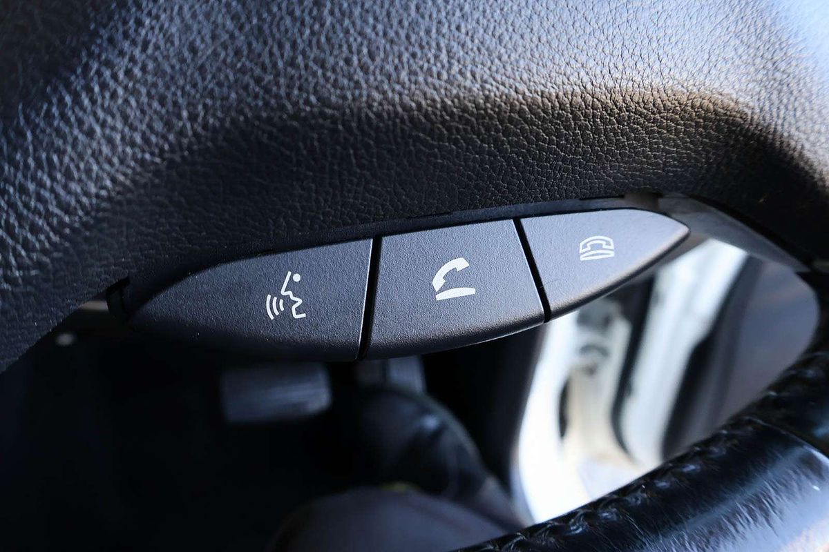 2016 Mitsubishi Pajero GLX NX