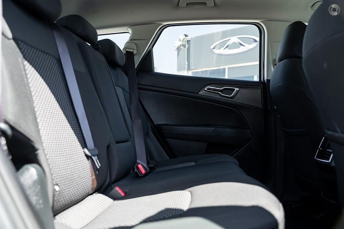 2023 Kia Sportage S NQ5