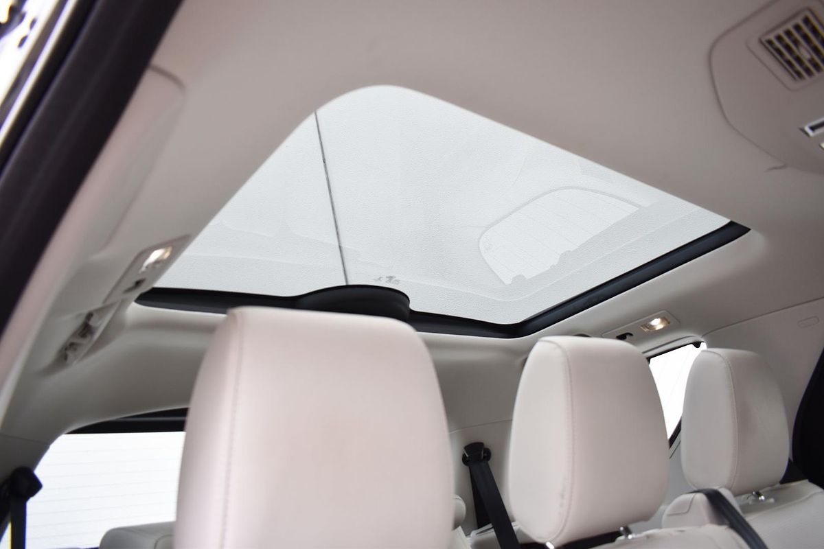 2021 Land Rover Discovery D300 HSE Series 5