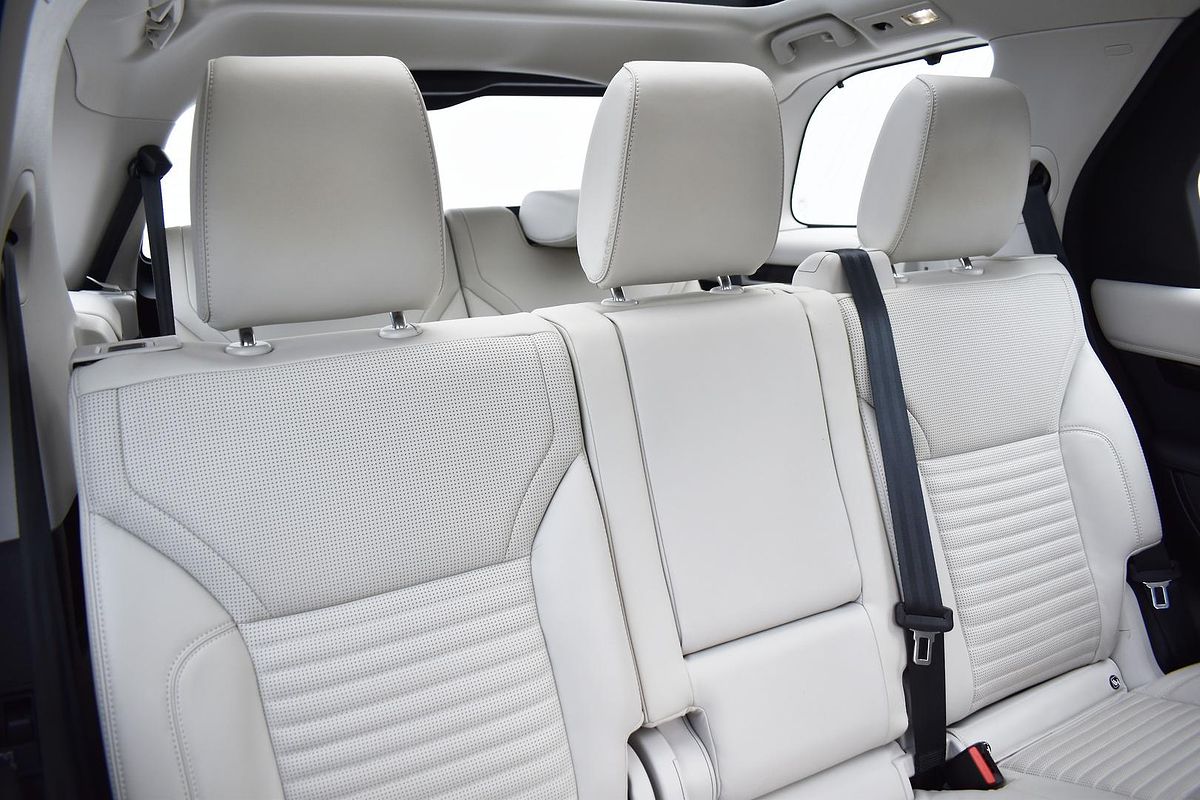 2021 Land Rover Discovery D300 HSE Series 5