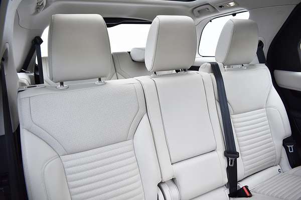 2021 Land Rover Discovery D300 HSE Series 5