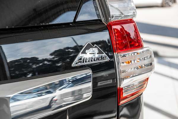 2017 Toyota Landcruiser Prado Altitude GDJ150R