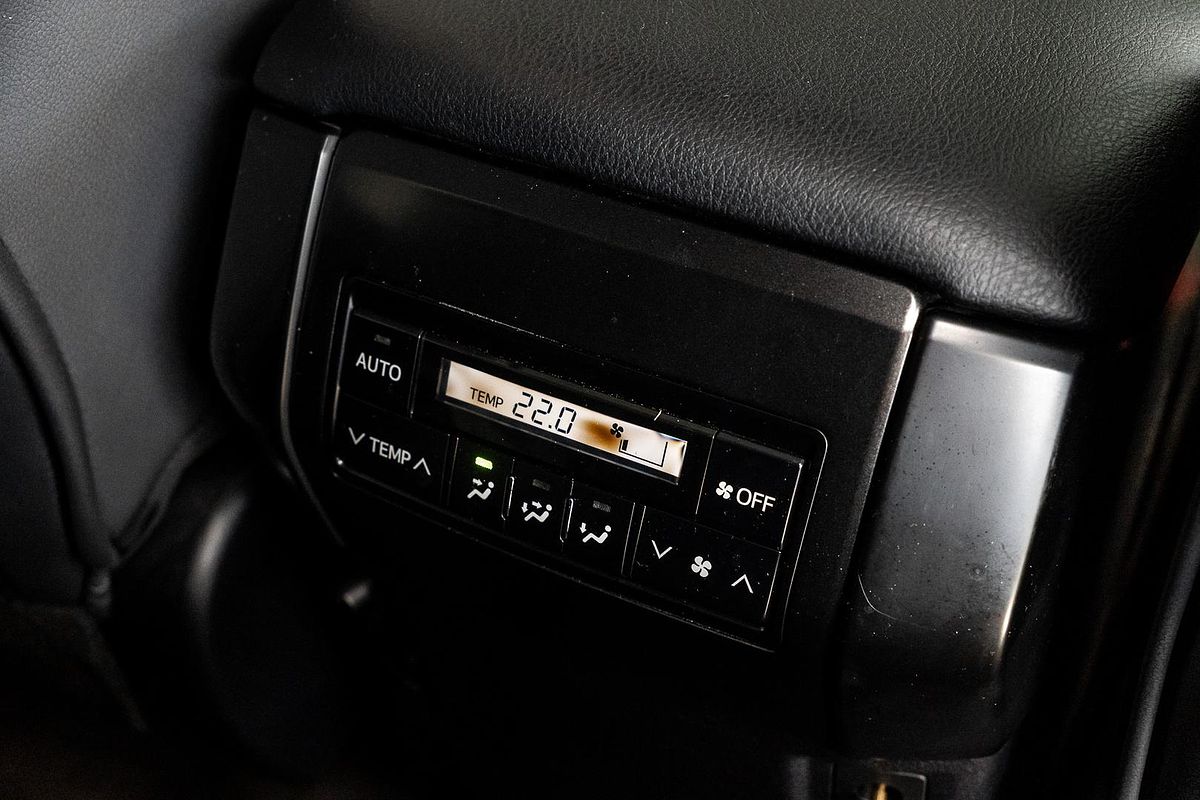2017 Toyota Landcruiser Prado Altitude GDJ150R