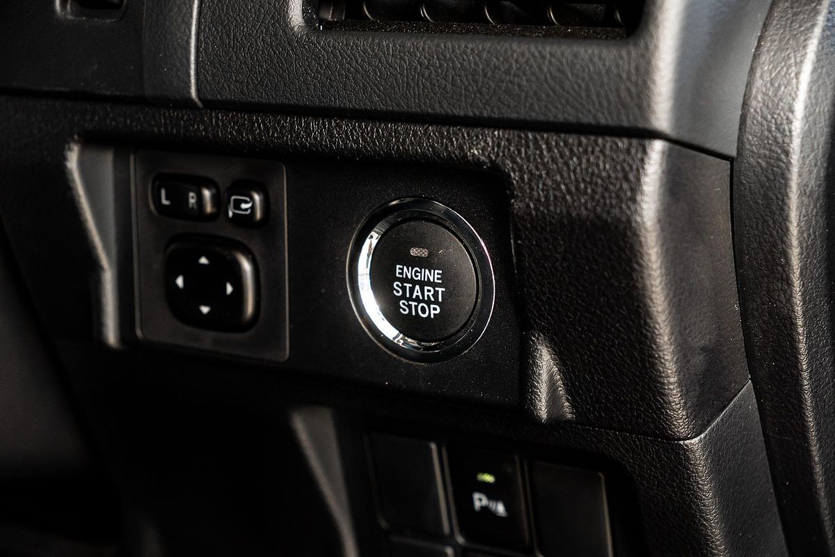 2017 Toyota Landcruiser Prado Altitude GDJ150R