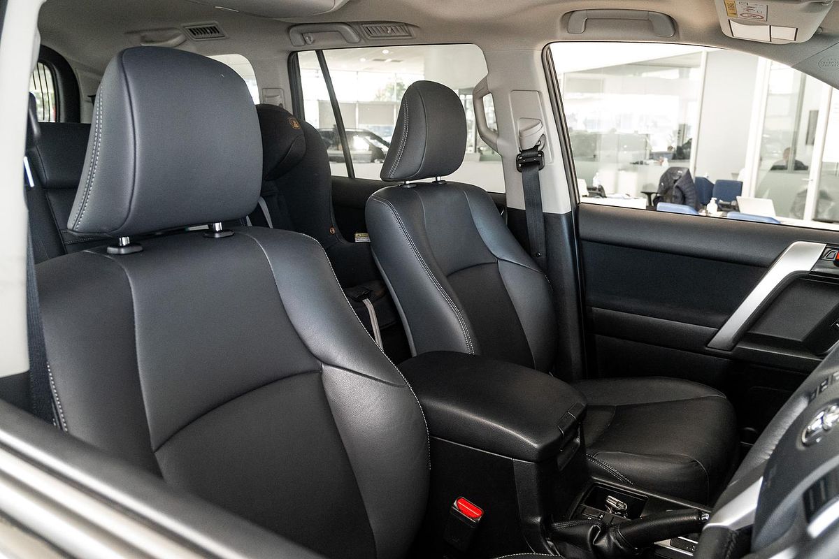 2017 Toyota Landcruiser Prado Altitude GDJ150R