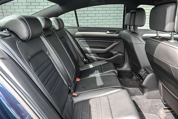 2017 Volkswagen Passat 206TSI R-Line B8