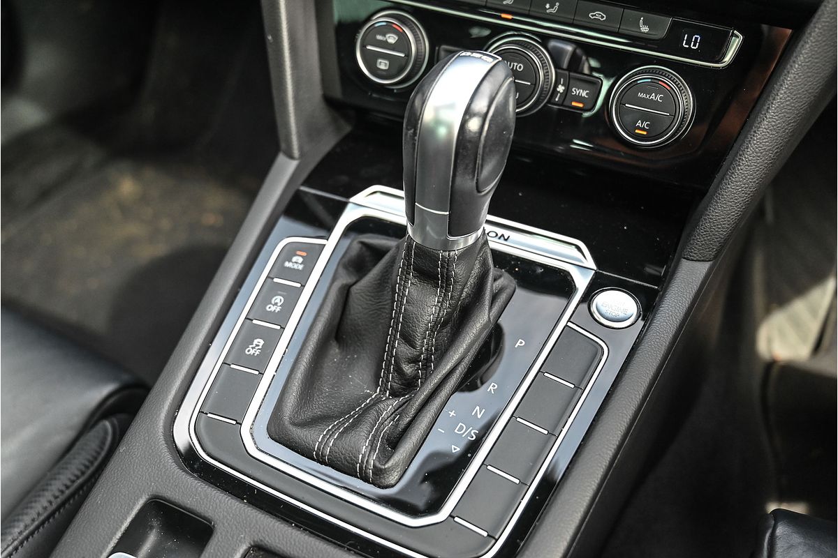 2017 Volkswagen Passat 206TSI R-Line B8