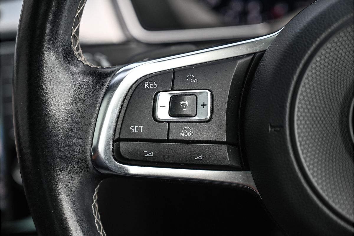 2017 Volkswagen Passat 206TSI R-Line B8
