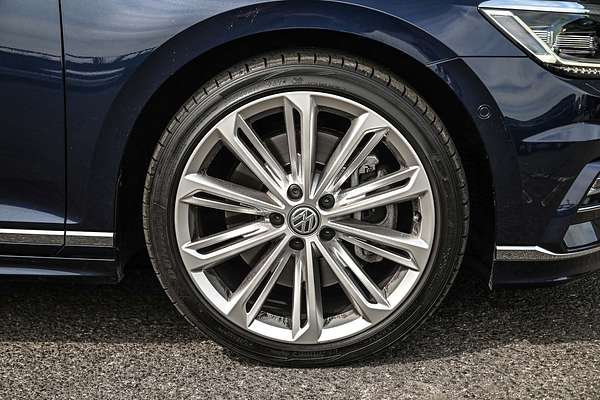 2017 Volkswagen Passat 206TSI R-Line B8