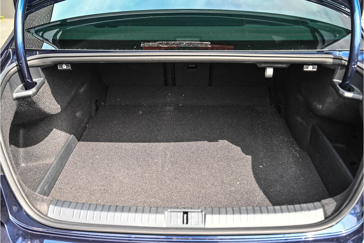 2017 Volkswagen Passat 206TSI R-Line B8