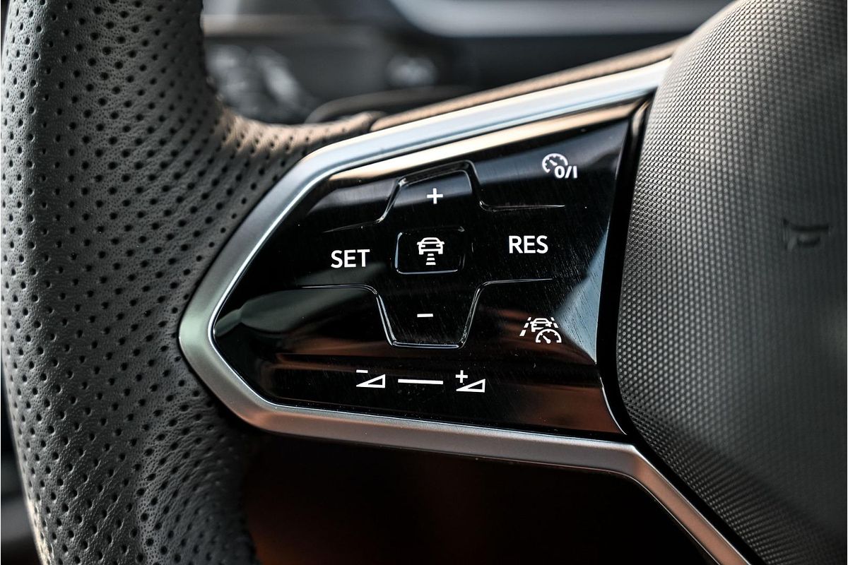 2024 Volkswagen Tiguan Wolfsburg Edition Allspace 5N