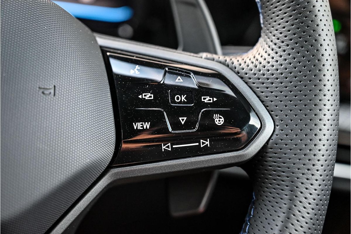 2024 Volkswagen Golf R 8