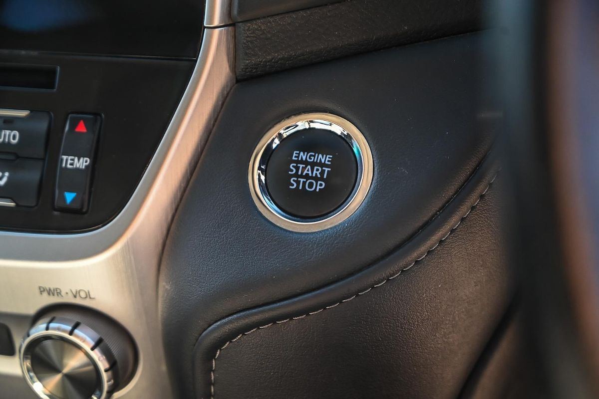 2018 Toyota Landcruiser Sahara VDJ200R