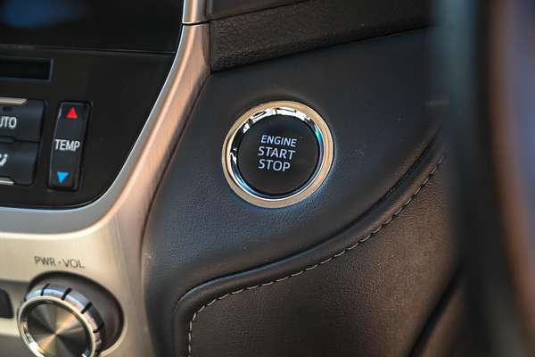 2018 Toyota Landcruiser Sahara VDJ200R