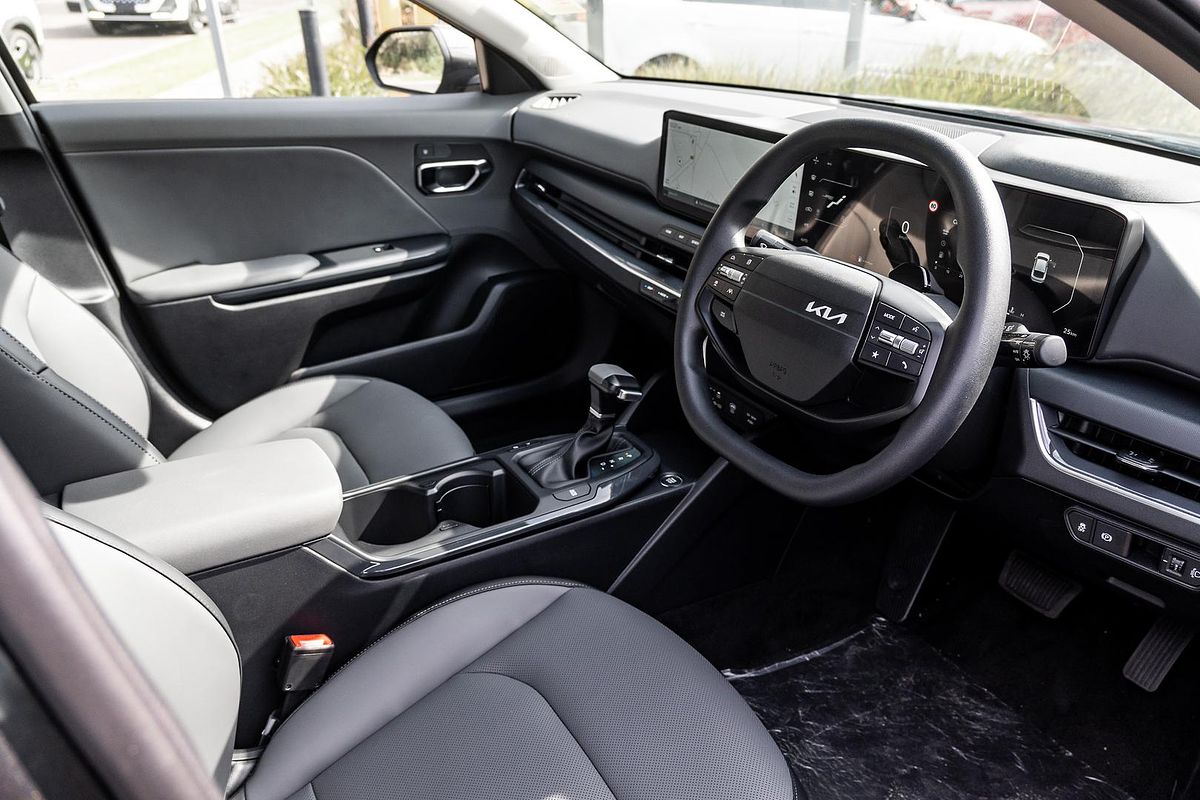 2025 Kia K4 Sport+ CL4m