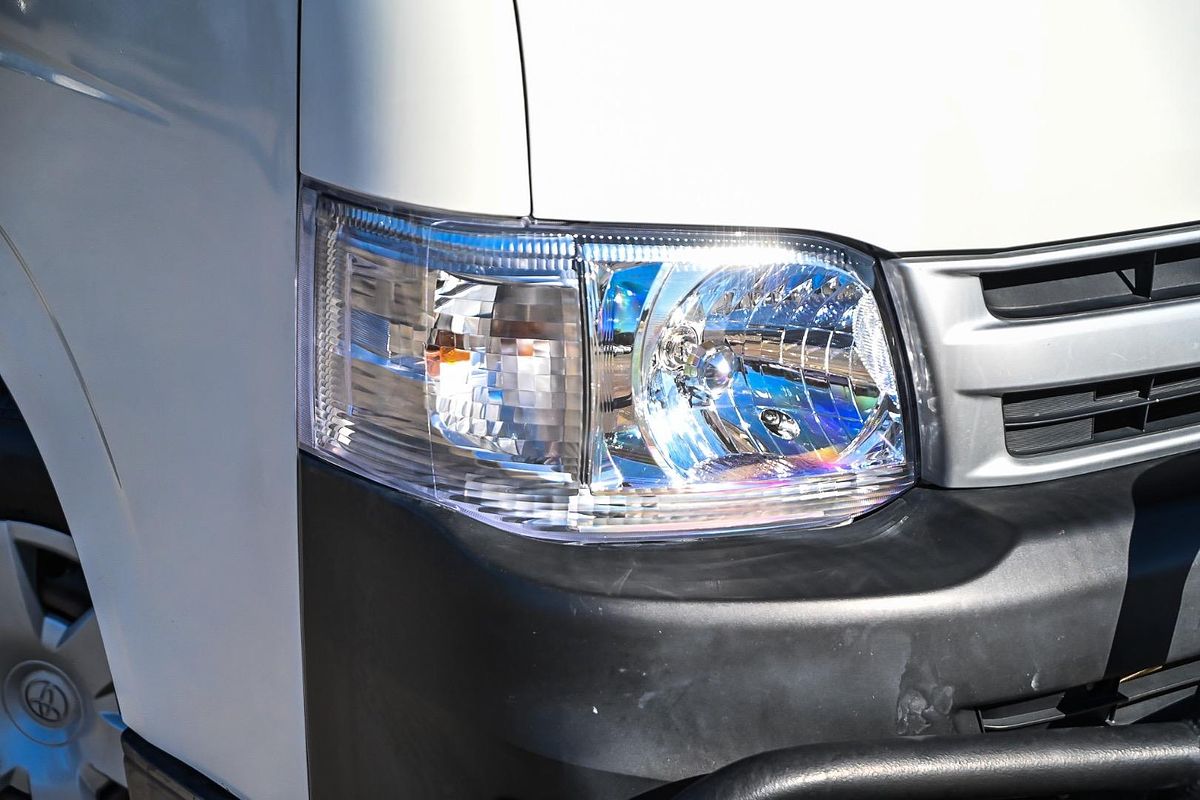 2013 Toyota Hiace KDH221R