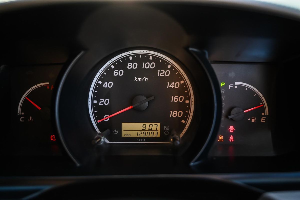 2013 Toyota Hiace KDH221R
