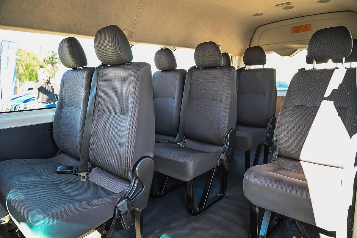2013 Toyota Hiace KDH221R